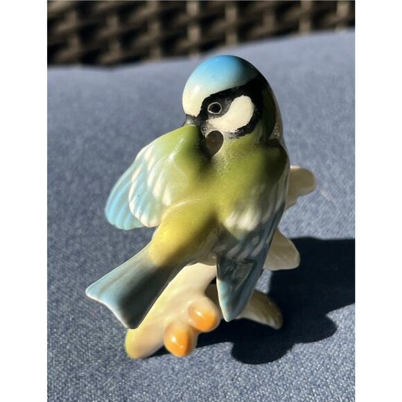 Vintage Germany Porcelain Bird 2 1/2” Marked With A Lion-Germany 1814 - Picture 3 of 5